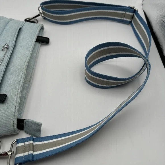 SafeTEE Bag Light Blue Quilted Puffer Crossbody Bag Safety Pin Denim Y2K Skater - Picture 5 of 7